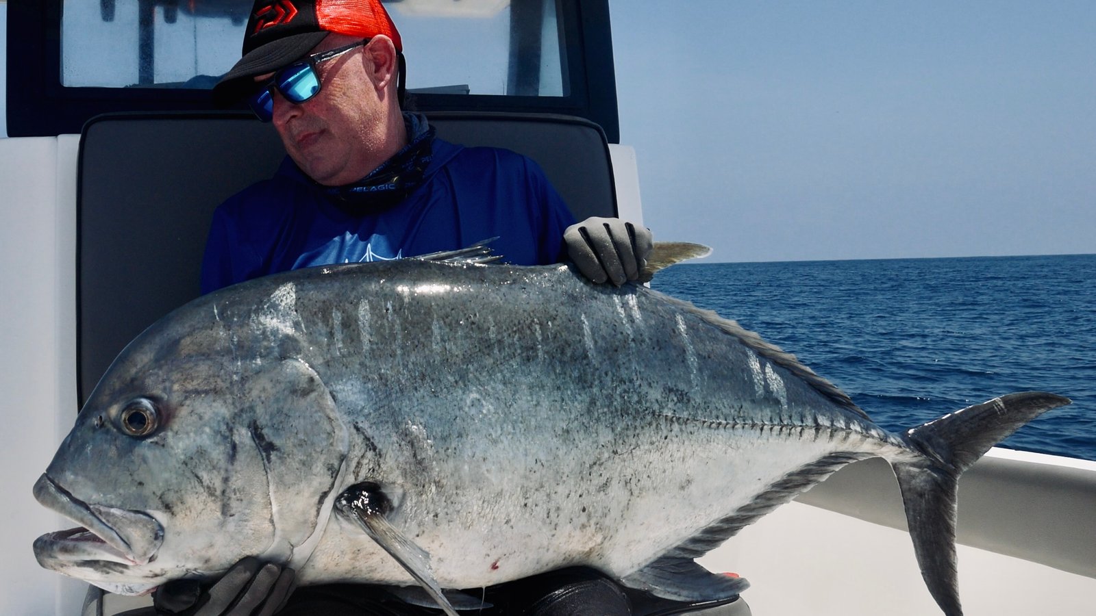 José GT 55kg Giant Trevally jigging Kenya Lamu Island 2 nautical miles fight November 2025